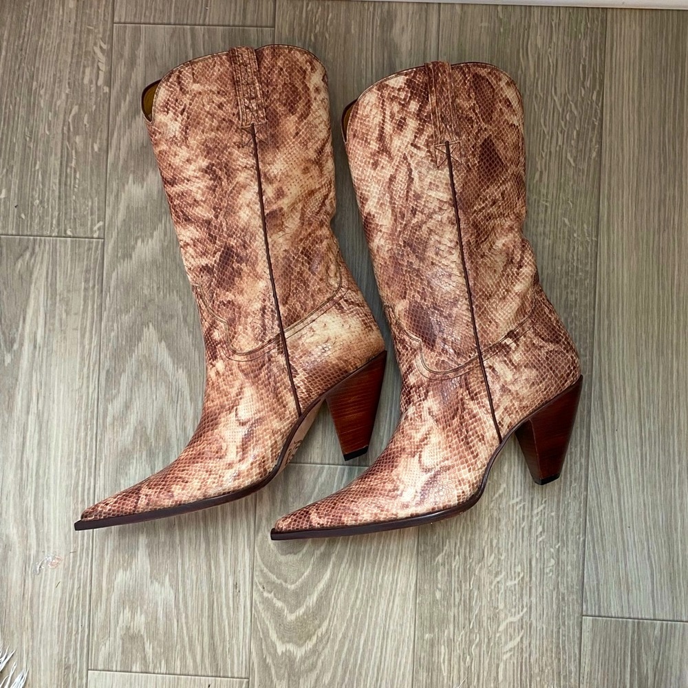 Charlie 1 Horse Snake Print Boots Size 8
